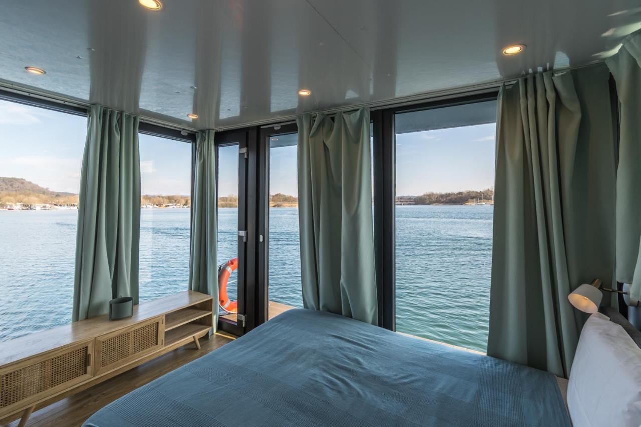 La Dolce Vita House Boat Hotel Lisanza Luaran gambar