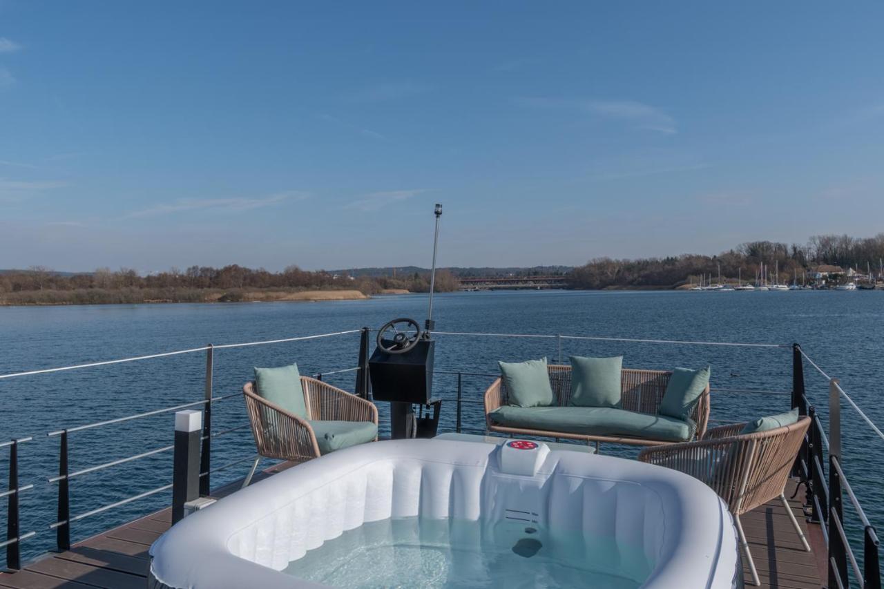 La Dolce Vita House Boat Hotel Lisanza Luaran gambar