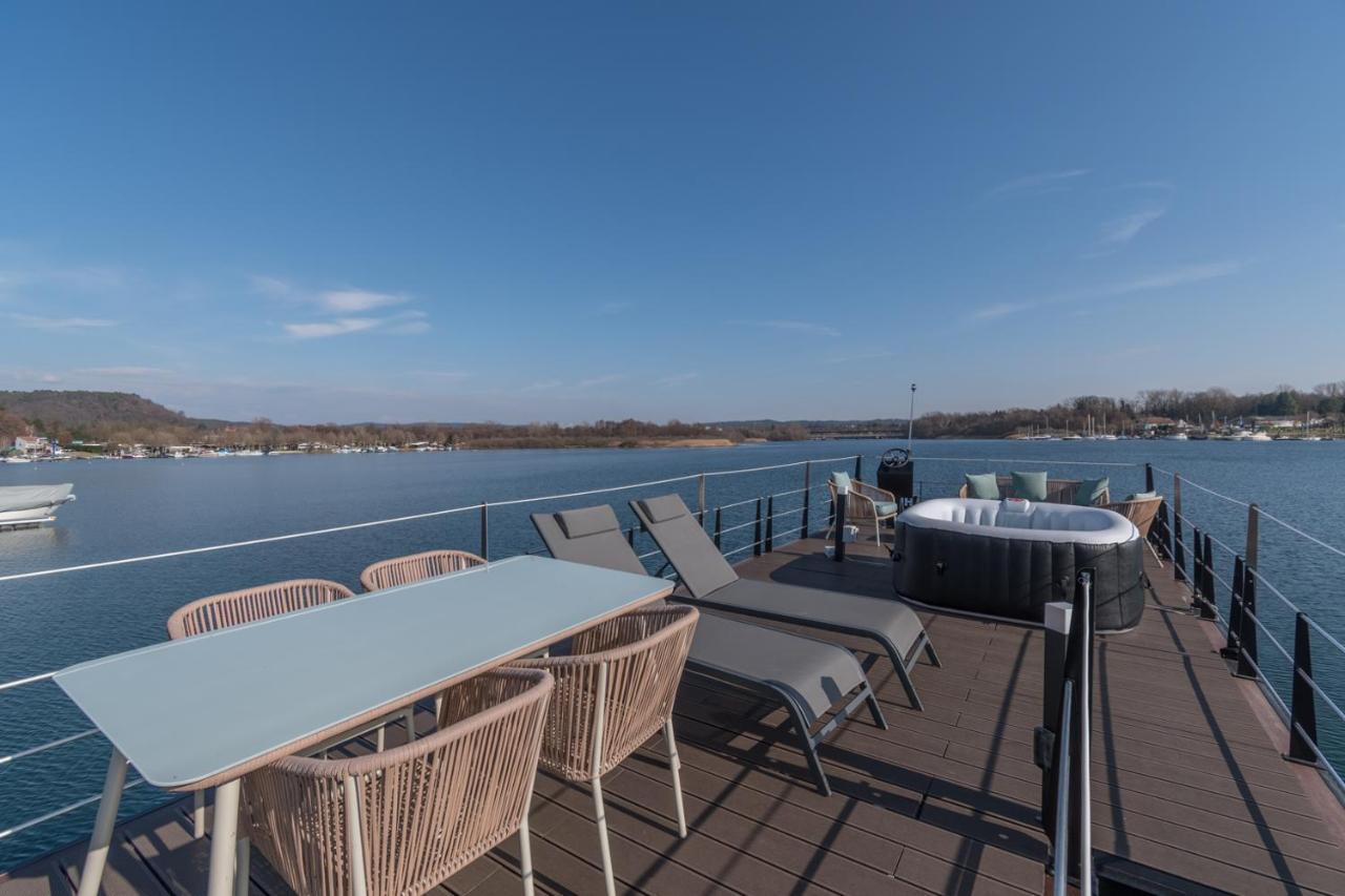 La Dolce Vita House Boat Hotel Lisanza Luaran gambar